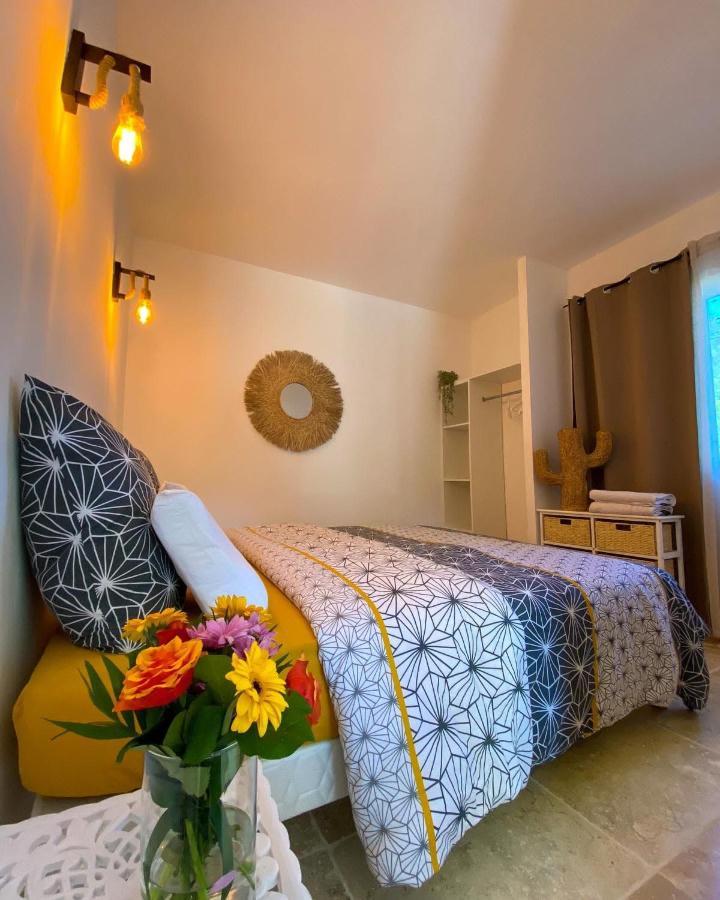 Gîte les 2 cèdres Cardet Esterno foto