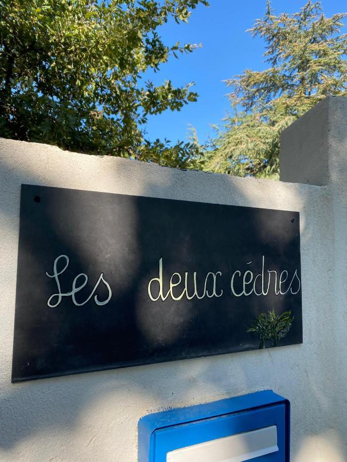 Gîte les 2 cèdres Cardet Esterno foto